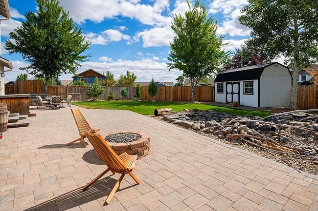 Building Photo - 1622 NW Rimrock Dr