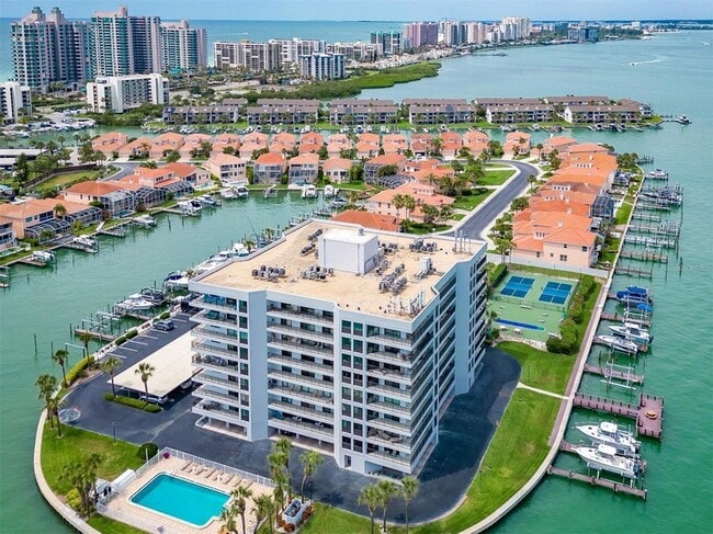 Building Photo - 240 Sand Key Estates Dr