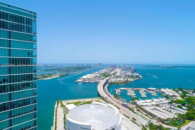 Building Photo - 888 Biscayne Blvd