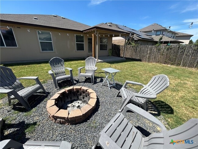 Building Photo - 5002 Allegany Dr