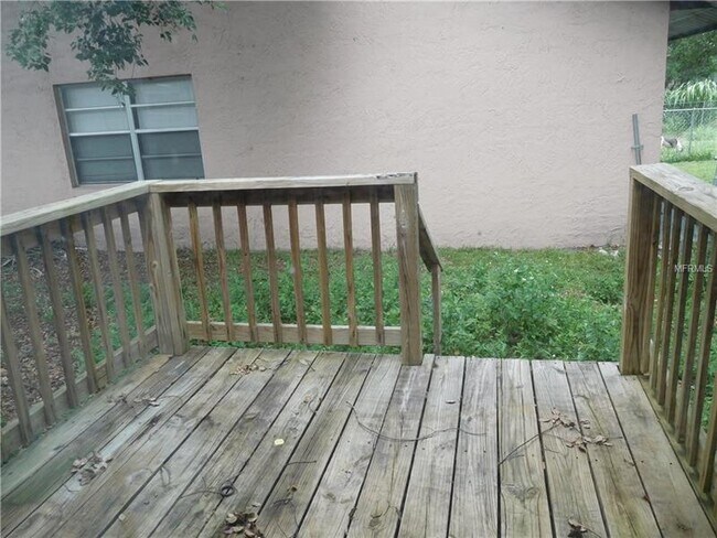 Building Photo - Cedar Ave - A