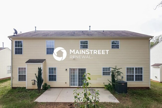 Building Photo - 4 Bedroom Pet-Friendly Home in Mount Holly...