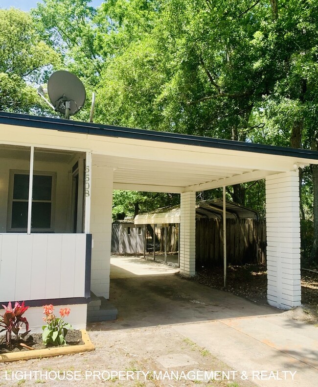 Building Photo - Fully Renovated 3 Bed/1 Bath Home with Att...