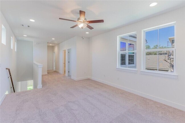 Building Photo - 1617 Woodwind Ln