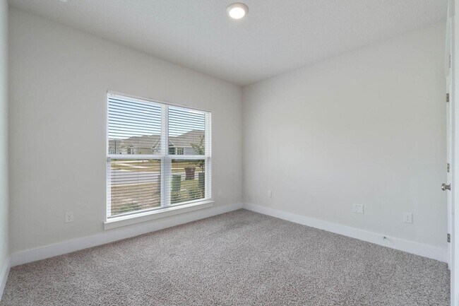 Building Photo - Shoal River Landing Must See w/ 3-car garage!