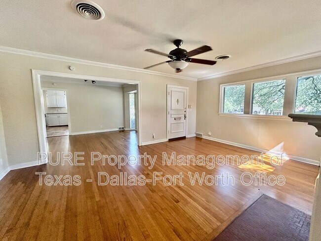 Building Photo - 5721 El Campo Ave