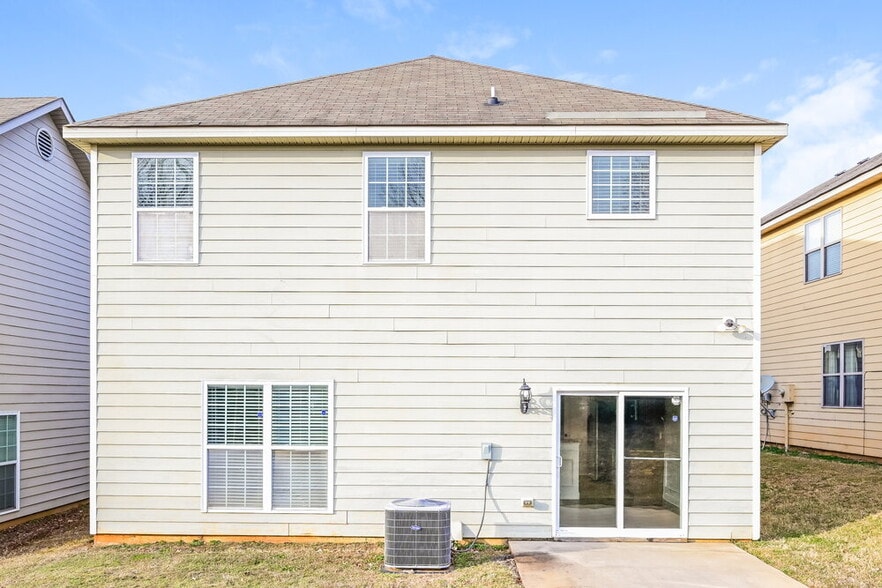 Building Photo - 205 Swem Ct