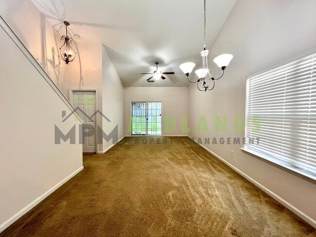 Building Photo - 407 Barnet Ct