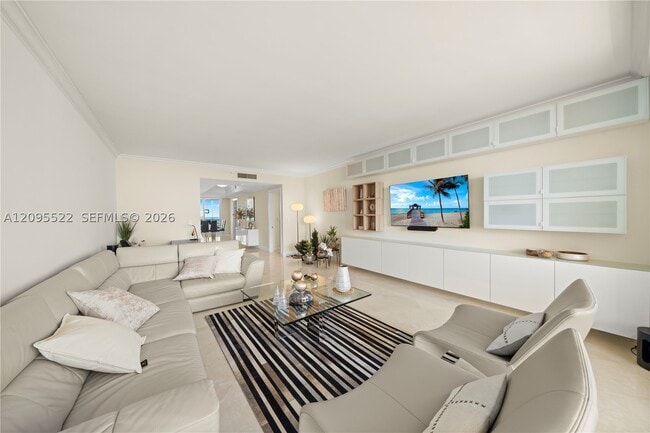 Building Photo - 781 Crandon Blvd
