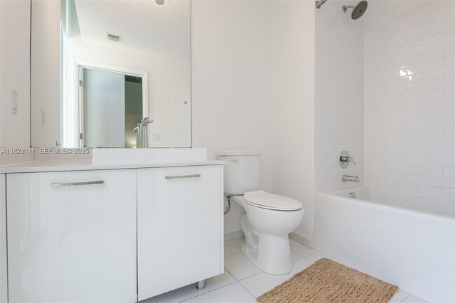 Building Photo - 151 SE 1st St