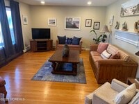 Building Photo - 1727 River Rd