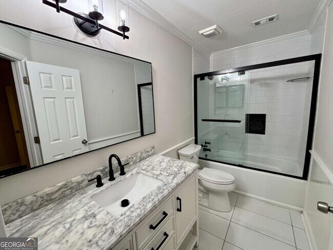 Building Photo - 320 Hawkstone Way