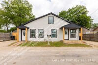 Building Photo - New Remodeled One Bed, One Bath in Cleburne