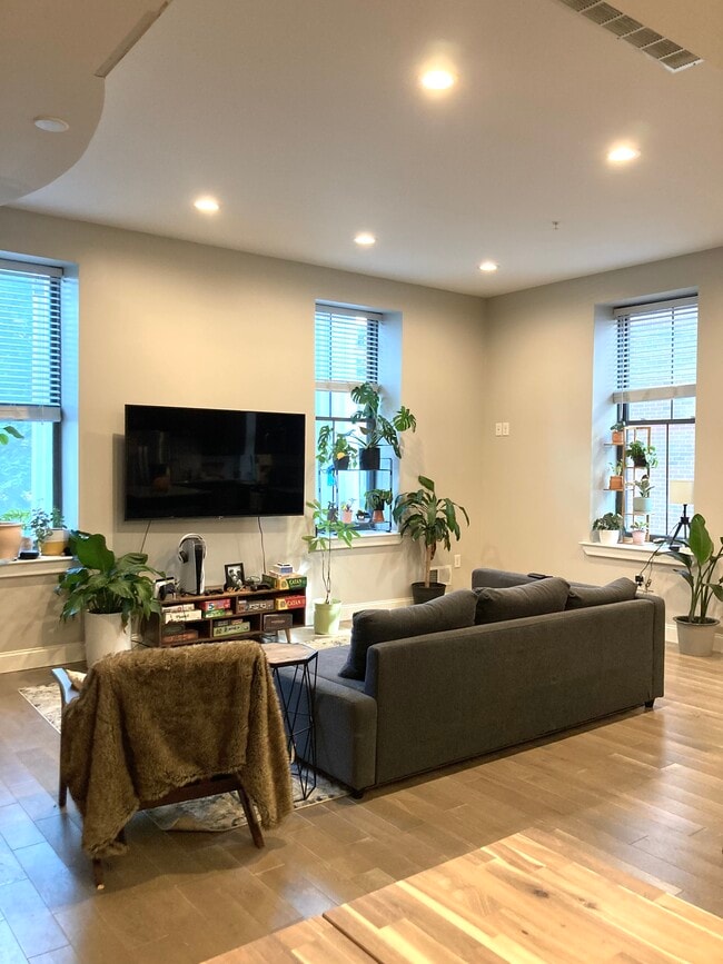 108 Union St 108 Union St Schenectady NY 12305 Apartment Finder