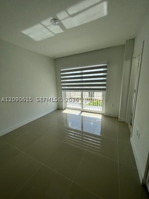 Building Photo - 25867 SW 145th Ave