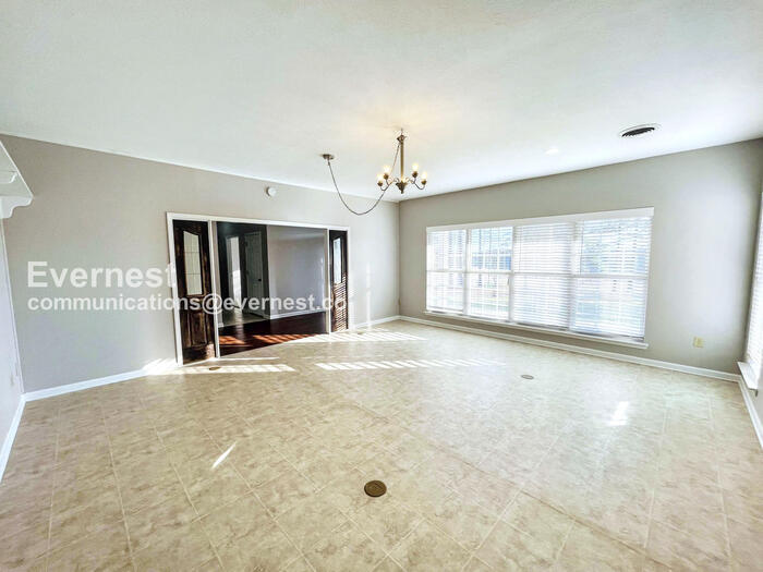 Building Photo - 1181 Henry Rd