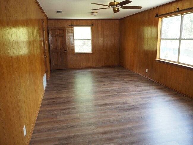 Building Photo - 7118 FM2931