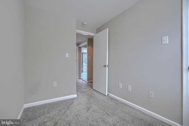 Building Photo - 209 Bridge Dr