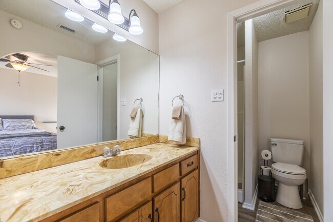 Building Photo - 5457 Blue Quail Dr