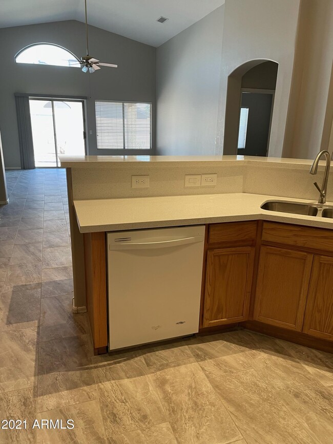 Building Photo - 6757 W Avenida Del Rey