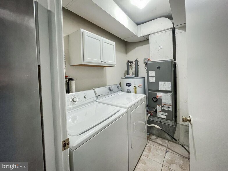 Building Photo - 102 Bayberry Ct