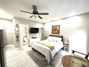 Building Photo - 8638 SW 50th St