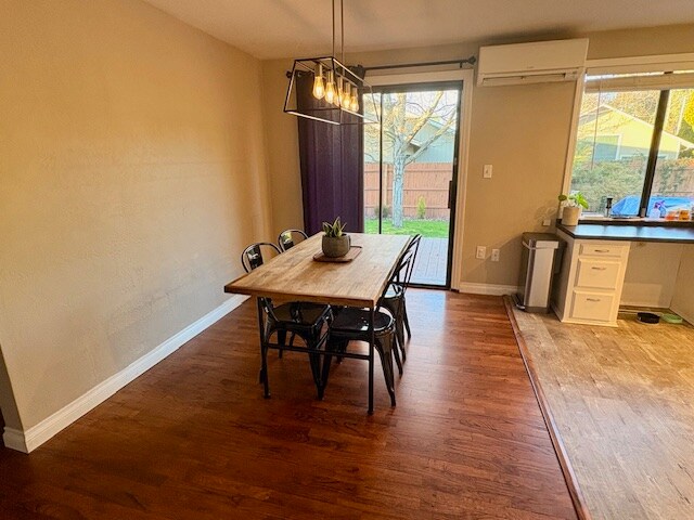 Building Photo - 2225 Willona Dr