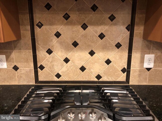 Building Photo - 44388 Foxthom Terrace