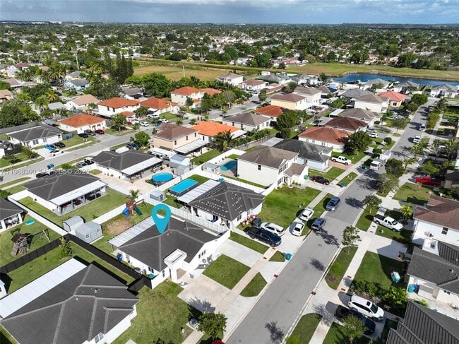 Building Photo - 15961 SW 307 Terrace