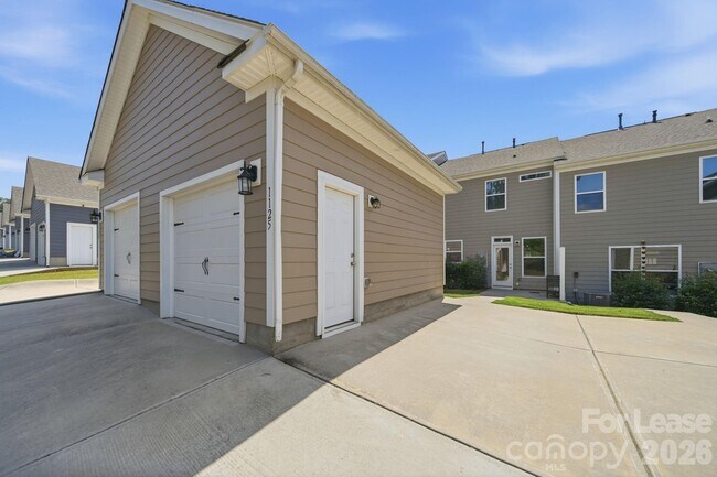 Building Photo - 1125 Township Pkwy