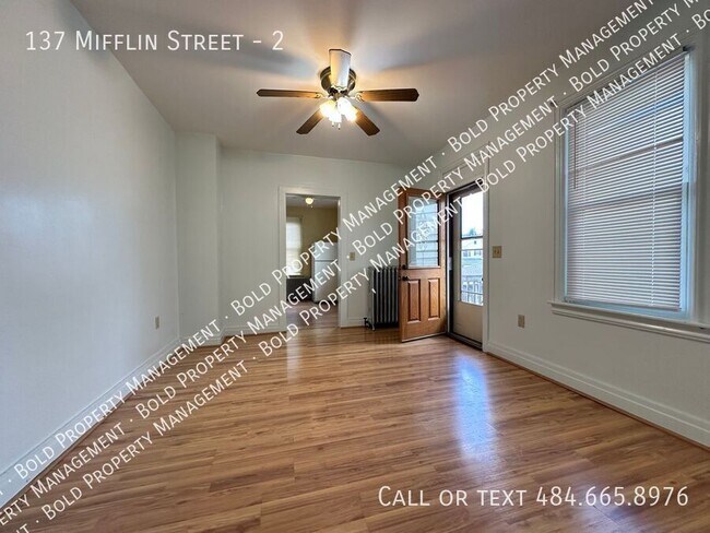 Building Photo - 137 Mifflin St