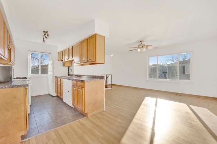 Building Photo - 1417 Cove Dr