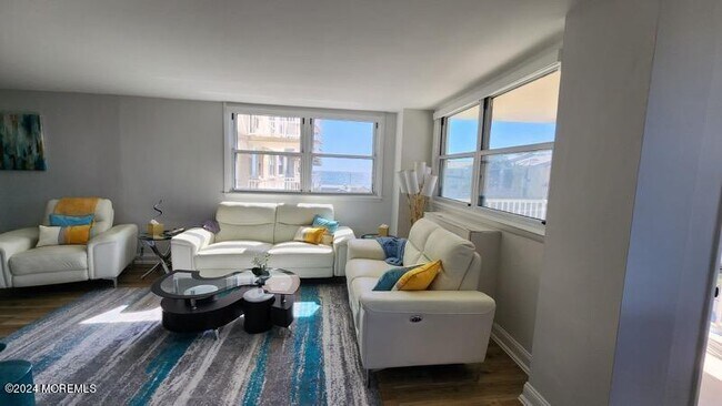 Building Photo - 675 Ocean Ave N