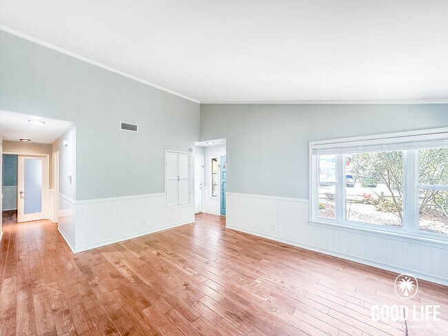 Building Photo - Stunning 4BD/2BA Home in El Cajon with Backyard Gazebo, Covered Patio & Attached Garage