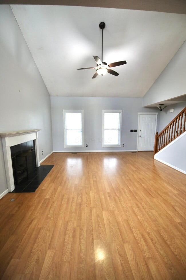 Building Photo - 4400 Greensbury Dr