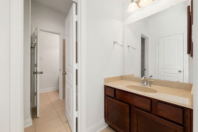 Building Photo - 22719 Shieldhall Ln