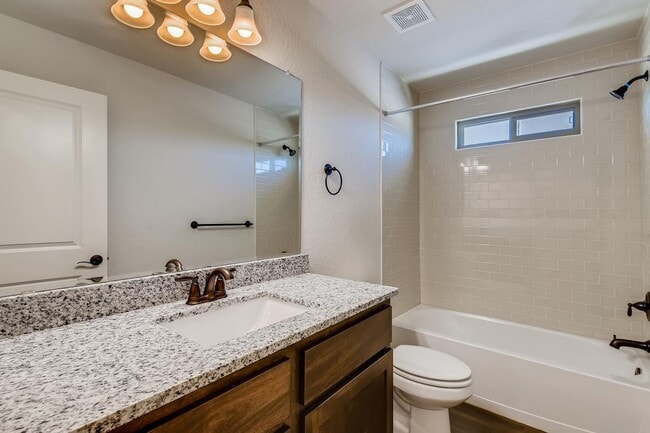 Building Photo - Lynwood Village Community