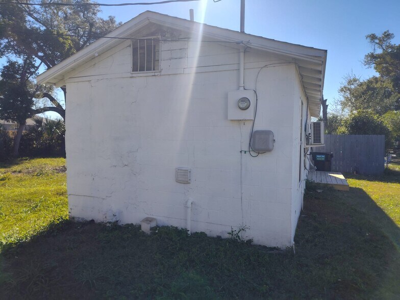 Building Photo - 250 Springfield Ave