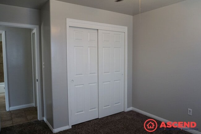 Building Photo - Beautiful Home Located in the Northwest!