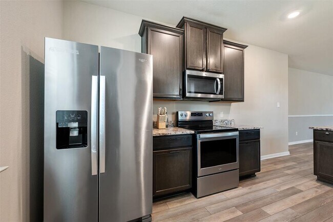 Building Photo - 817 Liberty Meadows Dr