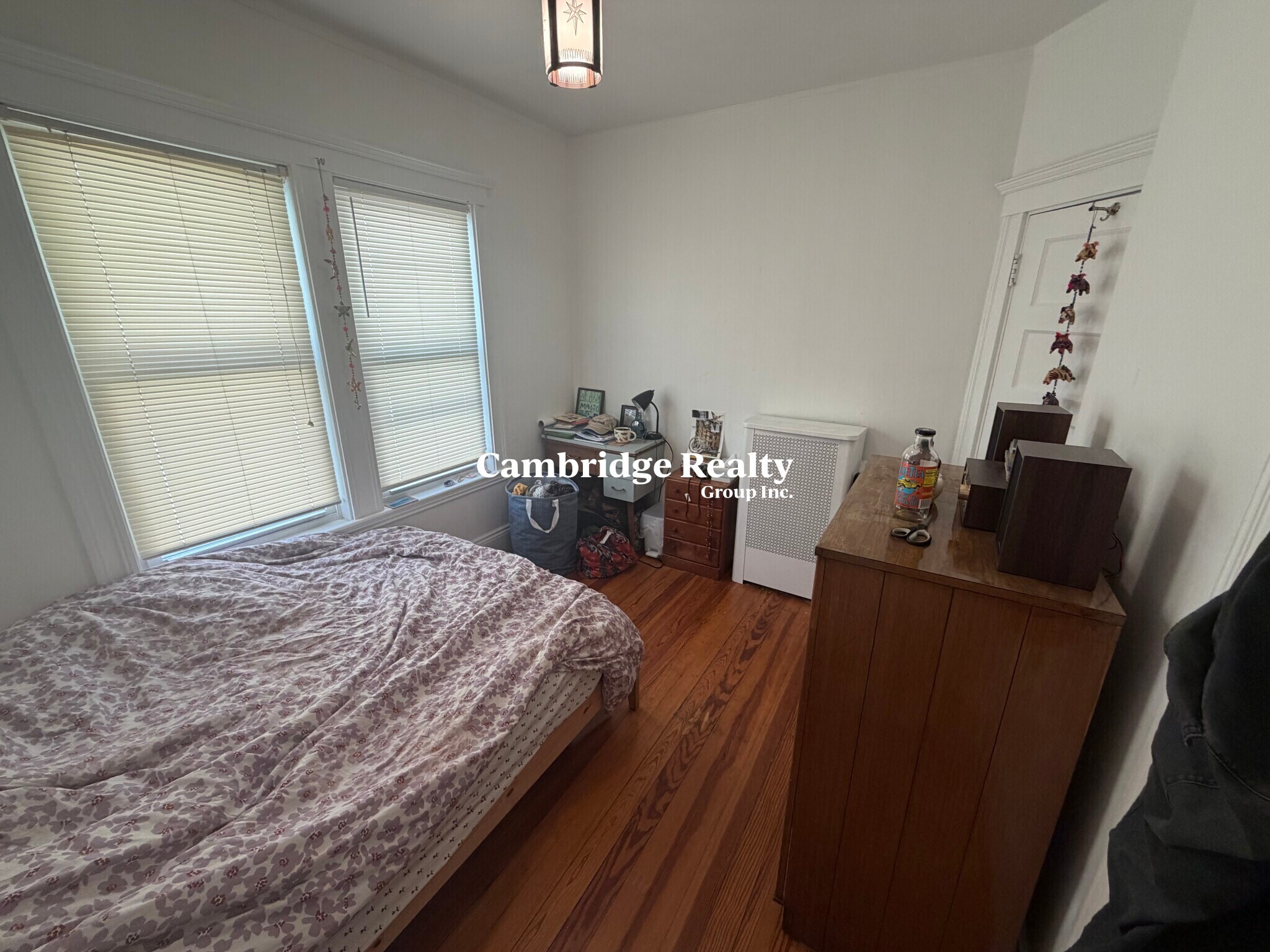 Building Photo - 100 W Adams St