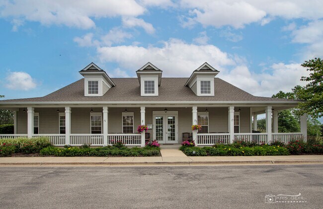 Building Photo - 3152 Falling Waters Ln