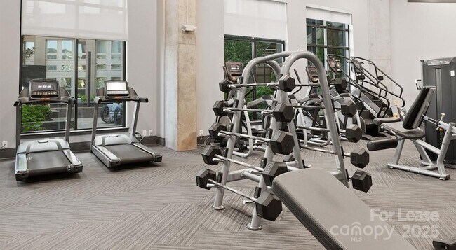 Building Photo - 145 New Bern St