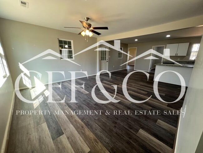 Building Photo - Adorably renovated 4 bedroom 2 bathroom home now available