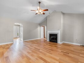 Building Photo - 1250 Boykin Dr