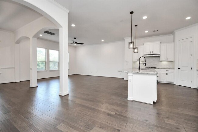 Building Photo - 1411 Upland Arbor Dr