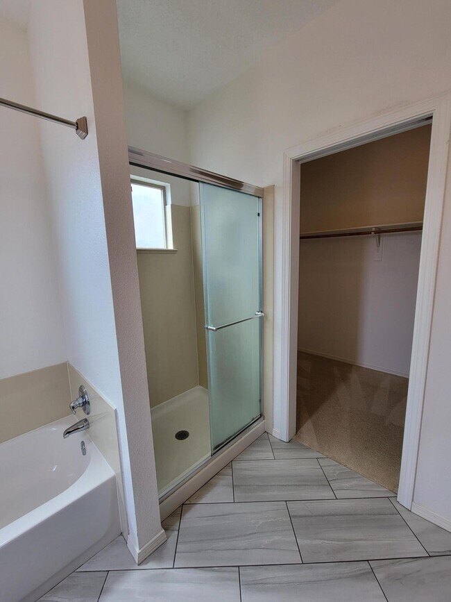 Building Photo - 4928 Costa Maresme Dr NW