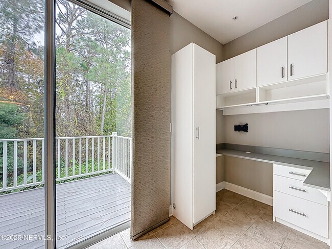 Building Photo - 4590 Capital Dome Dr