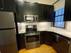 Building Photo - 109 Webster Ave