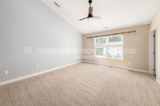Building Photo - 5964 Woodshire Dr